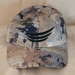 Tanglefree hat